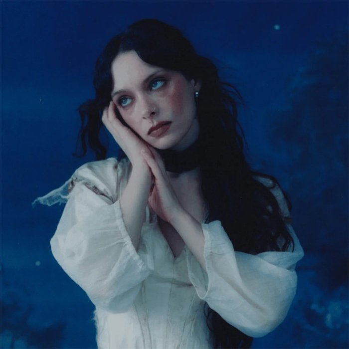 Ouvimos: Holly Humberstone – “Cruel world”