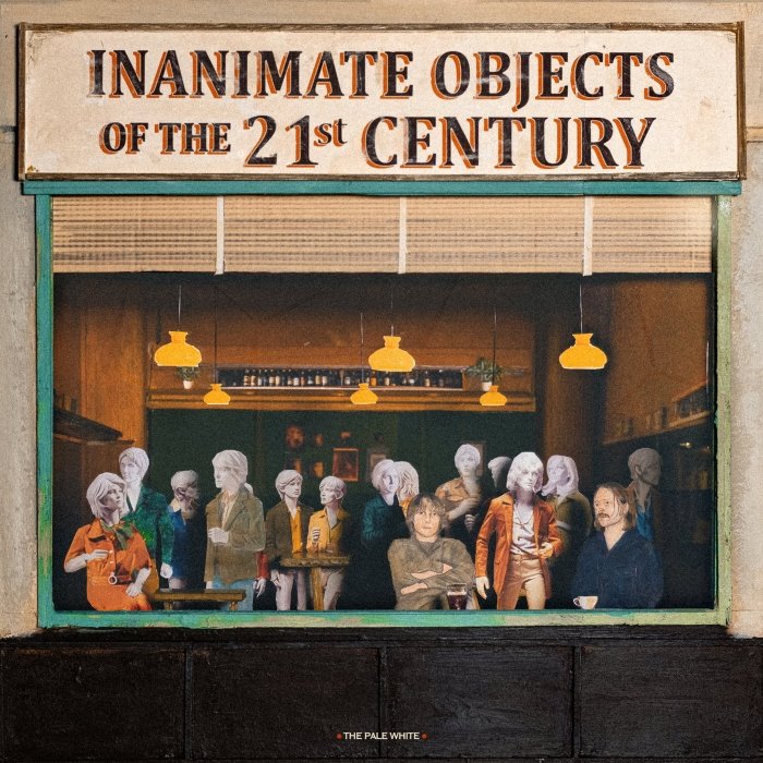 Em Inanimate objects of the 21st century, The Pale White mistura stoner, glam e power pop em disco sobre tecnologia, nostalgia e excesso digital, com ecos de Beatles, QOTSA e anos 60/70.