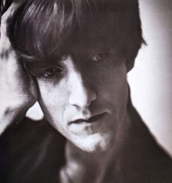 Tem música nova do Durutti Column, a mágica "Liars"