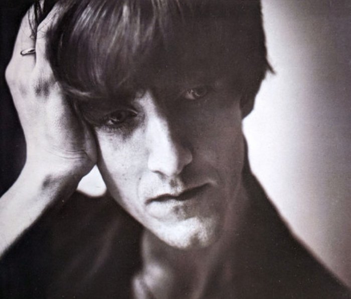 Tem música nova do Durutti Column, a mágica "Liars"