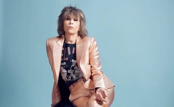 Chrissie Hynde compara fãs filmando shows a ‘macacos se masturbando'