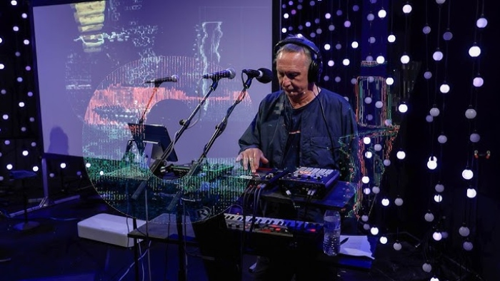 Histórico: Cabaret Voltaire faz show na KEXP e revela os bastidores de sua turnê comemorativa
