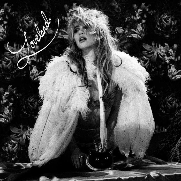 Resenha: Suki Waterhouse – “Loveland”