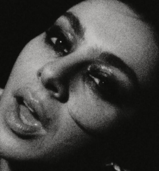 Charli XCX divulga tracklist do disco novo, e vai ter listening party em SP
