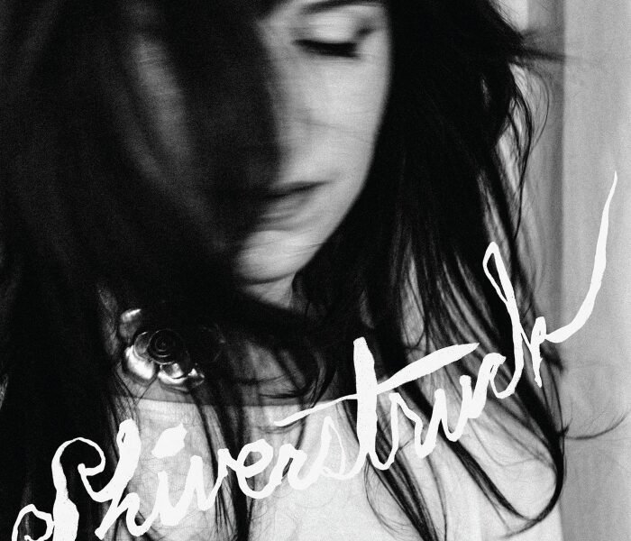 Resenha: Ian Sweet – “Shiverstruck”