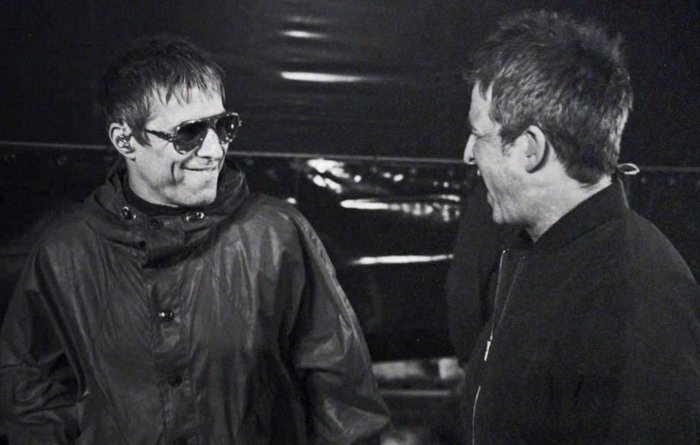 Entre tapas e beijos: veja o trailer do documentário da volta do Oasis