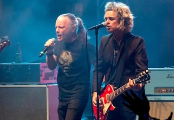 The Coverups: Billie Joe recebe Bruce Dickinson (Foto: Reprodução Internet)