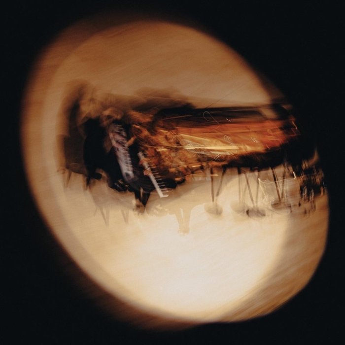 Capa do álbum Live at Carnegie Hall, de Cameron Winter