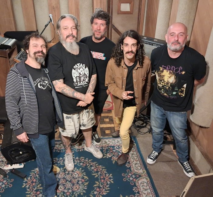 Estranhos Românticos fazem show de despedida antes de pausa (Foto: Divulgação)