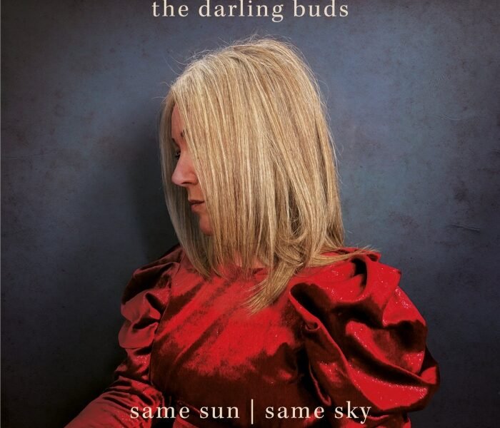 Resenha: The Darling Buds – “Same sun / Same sky”