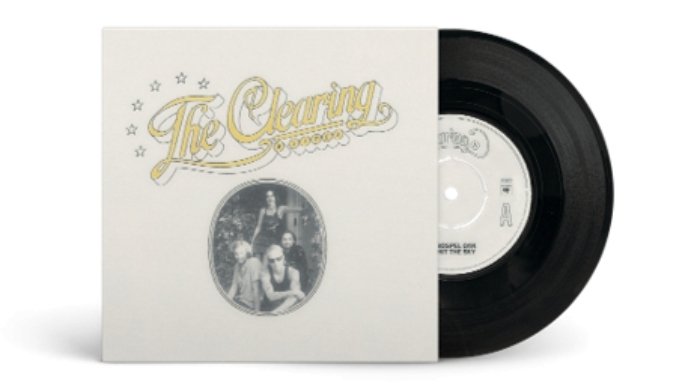 Wolf Alice resgata três B-sides de "The clearing" em single (físico e digital)