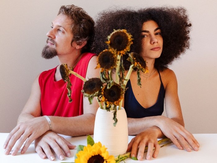 Rafael Lorga e Samantha Jones - Flora Negri / Divulgação