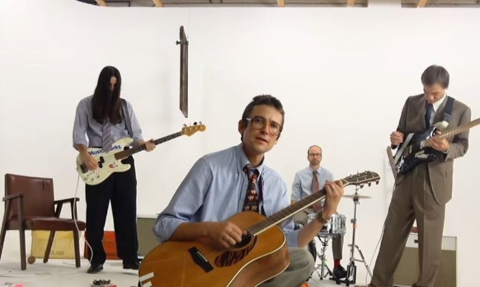 DIIV surge filmado pelos olhos de uma criança no clipe de "Kid"
