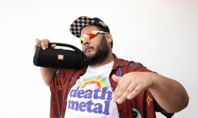 MC Karlos: porrada nos defensores do "agro é pop" em "Máquinas agrícolas”
