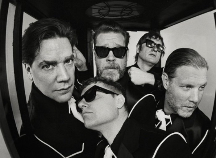 The Hives transforma show no México em EP ao vivo