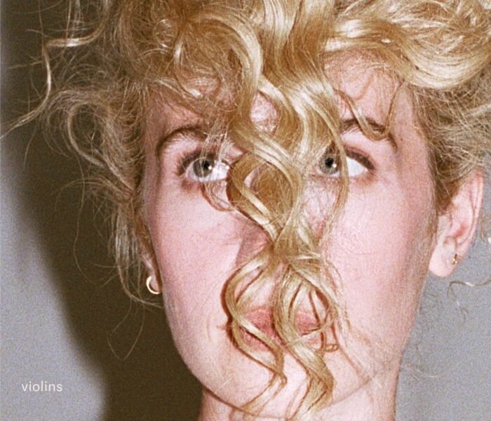 Resenha: Blondshell – “Violins”